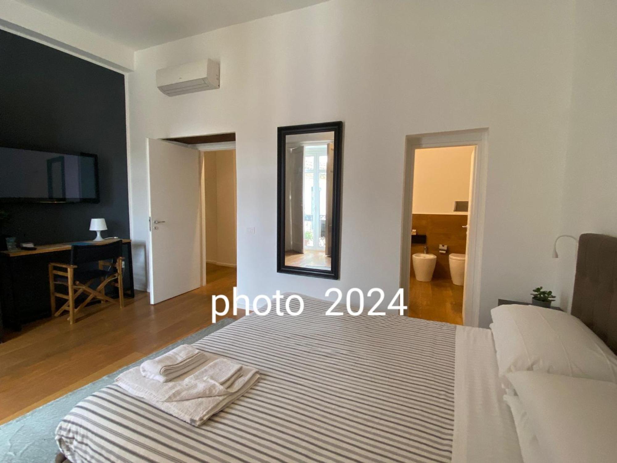 Vicolo Dei Sartori Hotel Салерно Екстериор снимка